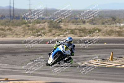 media/Jan-15-2026-Racers Edge (Thu) [[dfebeb70ab]]/3-B Group/Session 2 (Turn 11)/